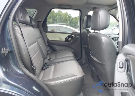 2003 Ford Escape Xlt from USA, damaged, VIN 1FMYU93183KD19909